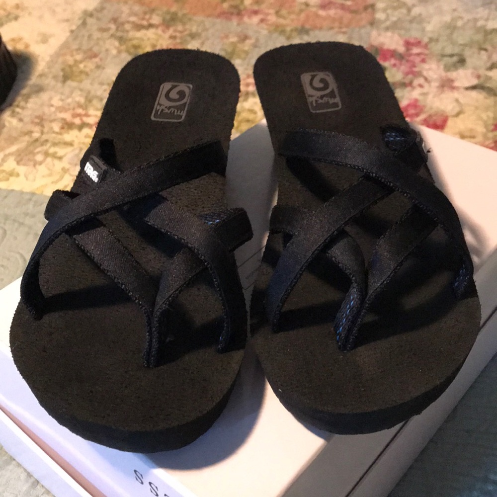 Teva sandles